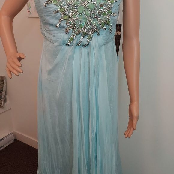 Mac Duggal Beautiful Strapless Silk Rhinestone and Sequin Dress Size 14 - Picture 2 of 13